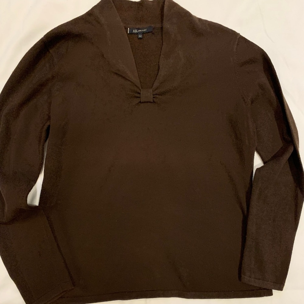 ANNE KLEIN | L | Brown v-neck sweater